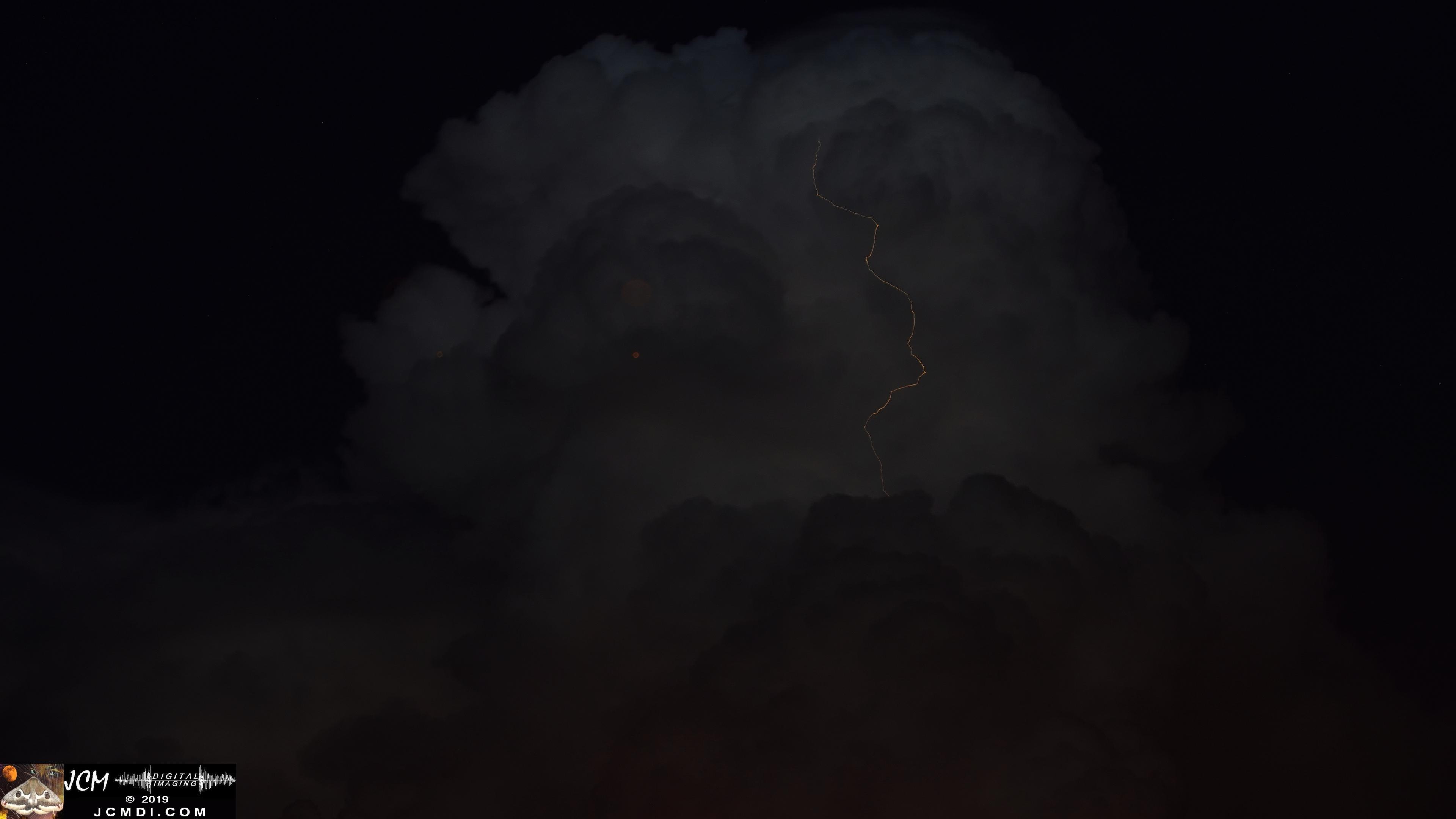 Lightning bolts - near Hendersonville, TN